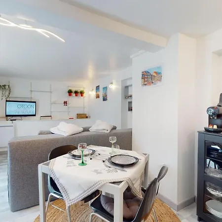 Séjour chez l'habitant Avec Parking Rue De La Semm *