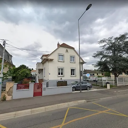 Avec Parking Rue De La Semm Séjour chez l'habitant